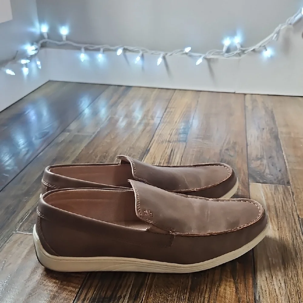 Izod Men's Brown Leather Slip-On Loafers‎